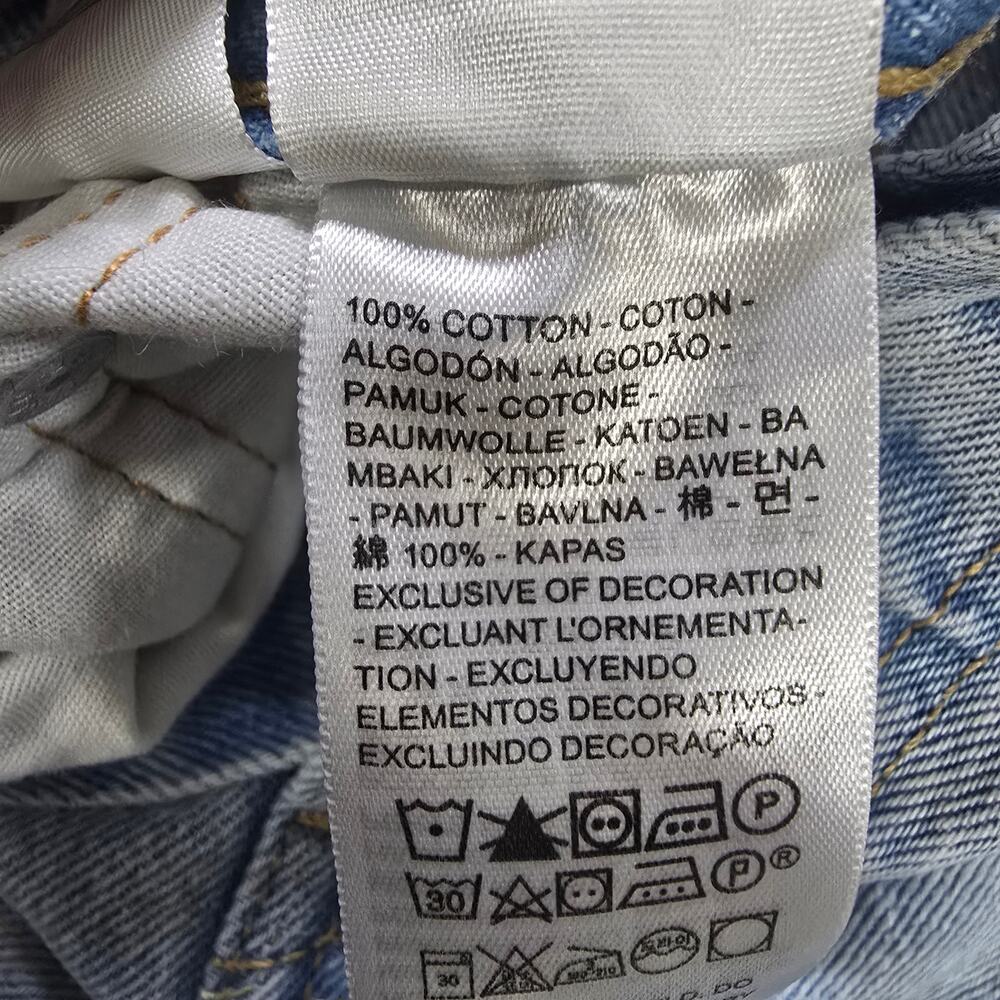 Levi's 501 Jeans Womens 26x30 Light Wash Distressed Straight Leg - Picture 9 of 9